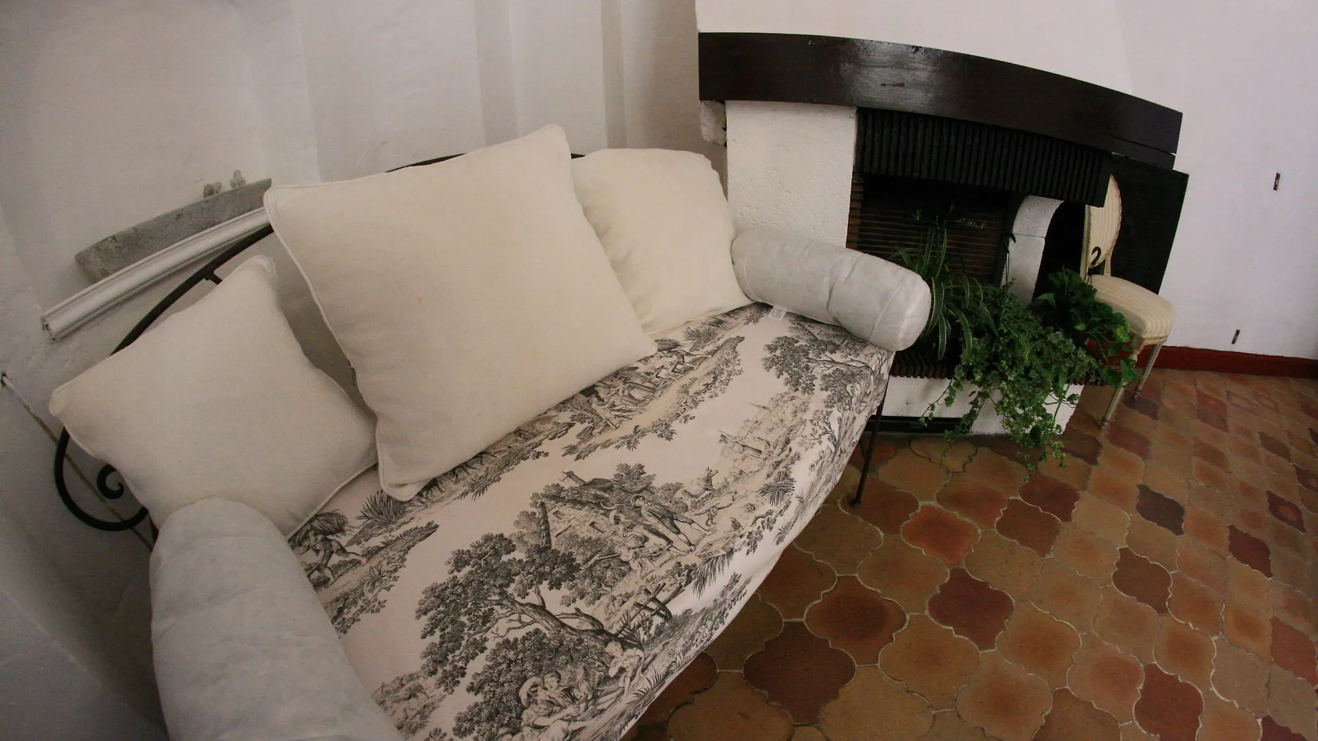 L'Oustaria 3 Bedrooms Apartment, Old Town Nice 0*,  France
