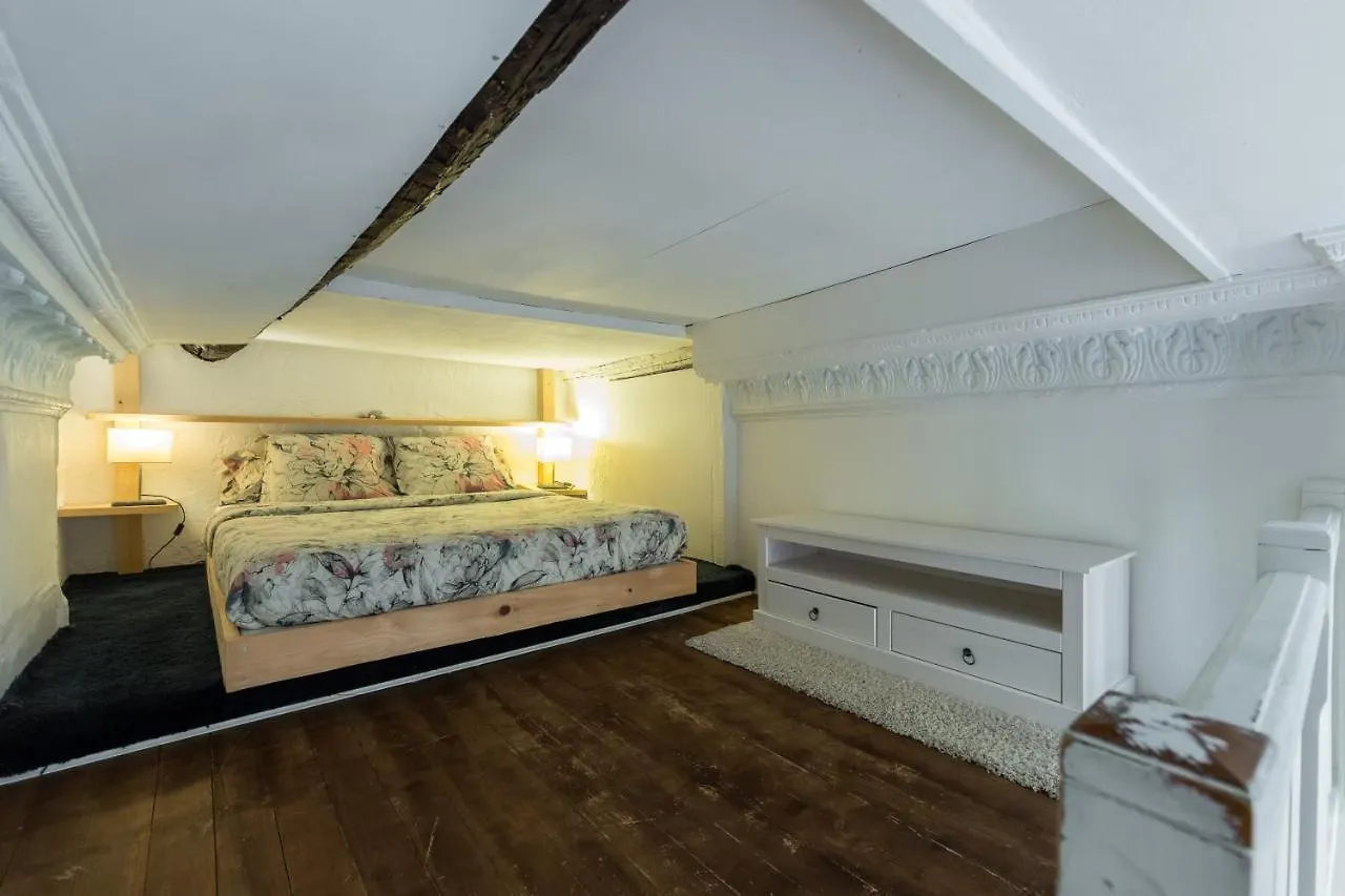 L'Oustaria 3 Bedrooms Apartment, Old Town Nice